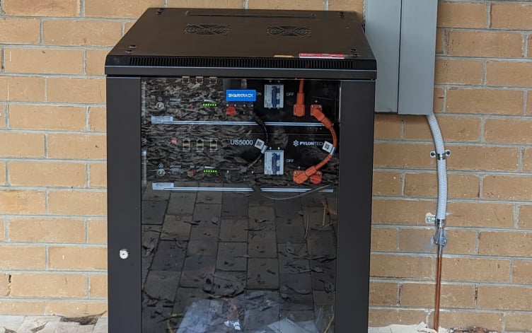 lithium solar battery